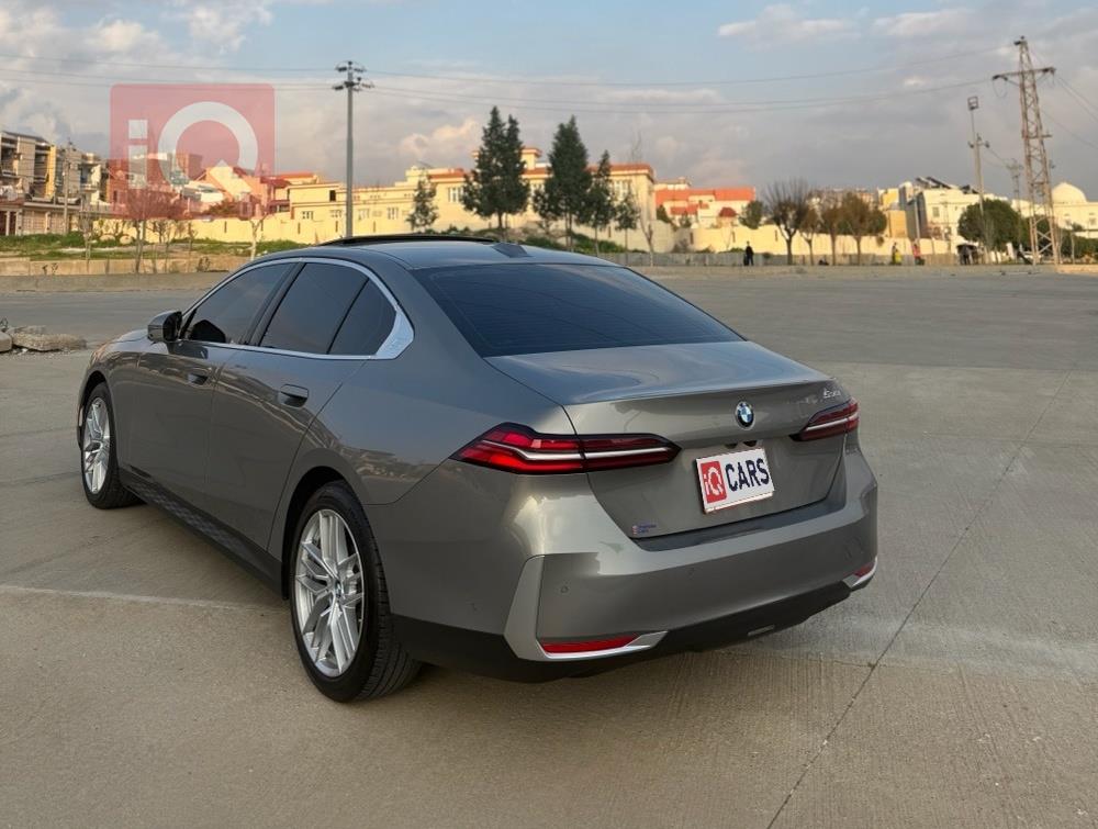 بي ام دبليو الفئة 5